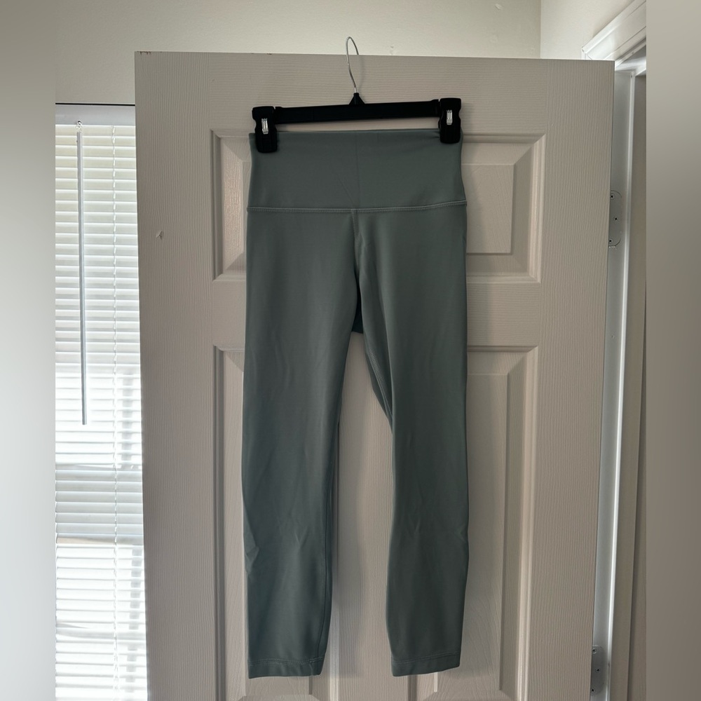 2 FOR 1 LULU LEMON LEGGINGS - purple and green